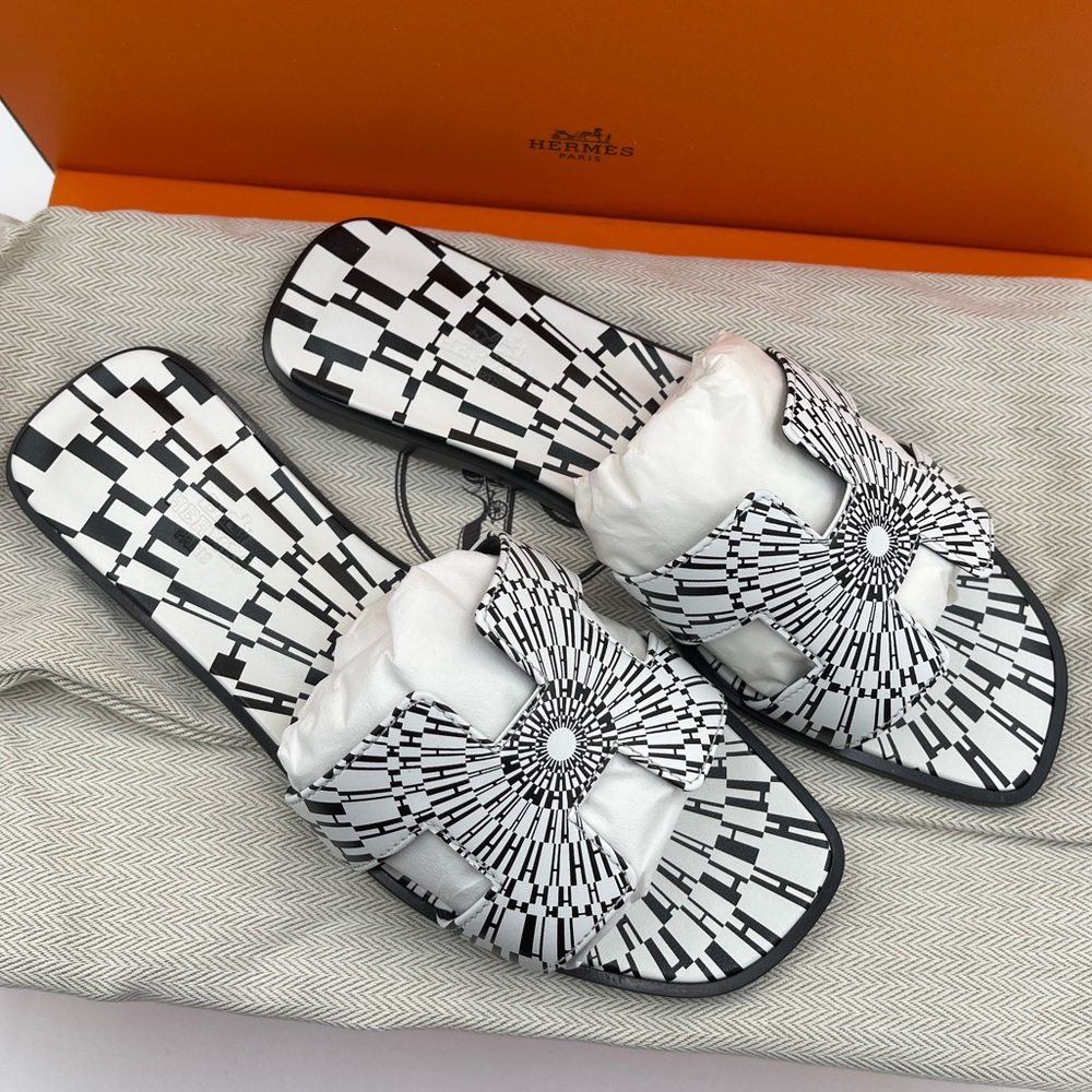 Hermes Limited Edition Oran Sandal Black White 37